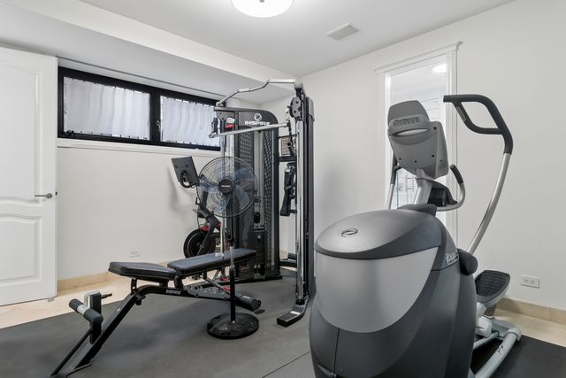 1939 N Bissell Street, Chicago, IL 60614