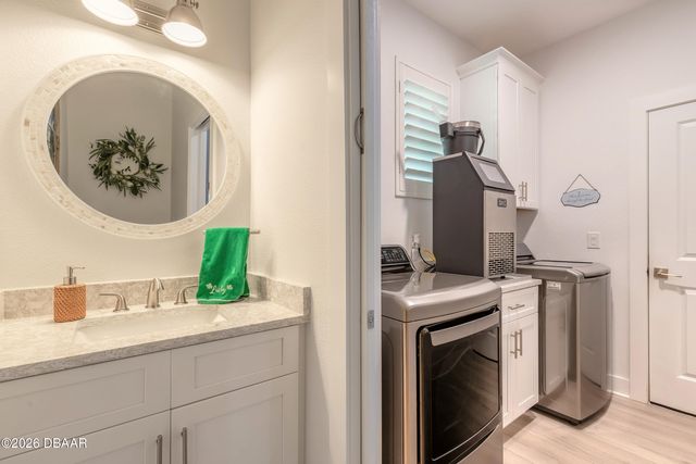 68 Glenview Avenue, Ponce Inlet, FL 32127