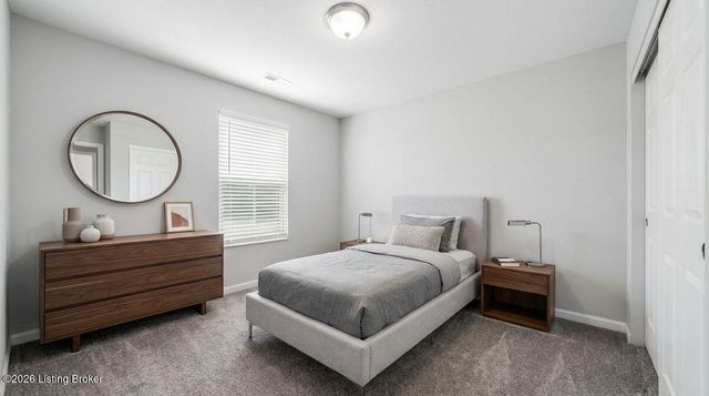 8425 Splendid Pt, Louisville, KY 40229