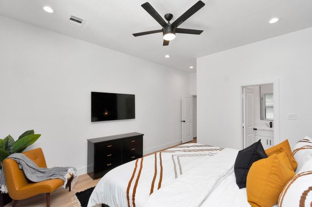 5308 Denmark Street, Houston, TX 77028