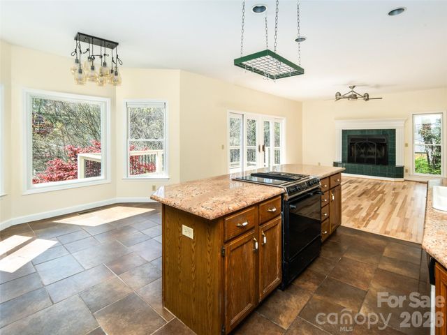 39 Eastmoor Drive, Asheville, NC 28805