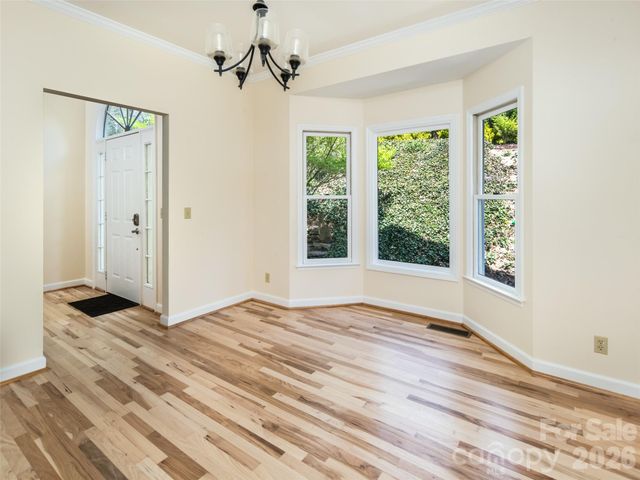 39 Eastmoor Drive, Asheville, NC 28805