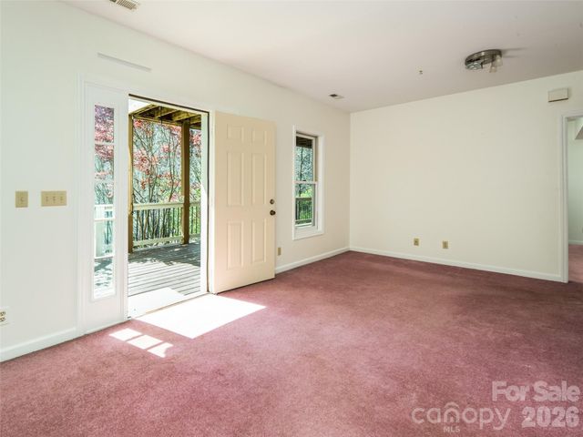 39 Eastmoor Drive, Asheville, NC 28805