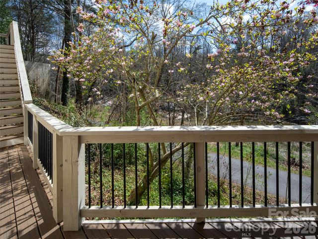 39 Eastmoor Drive, Asheville, NC 28805