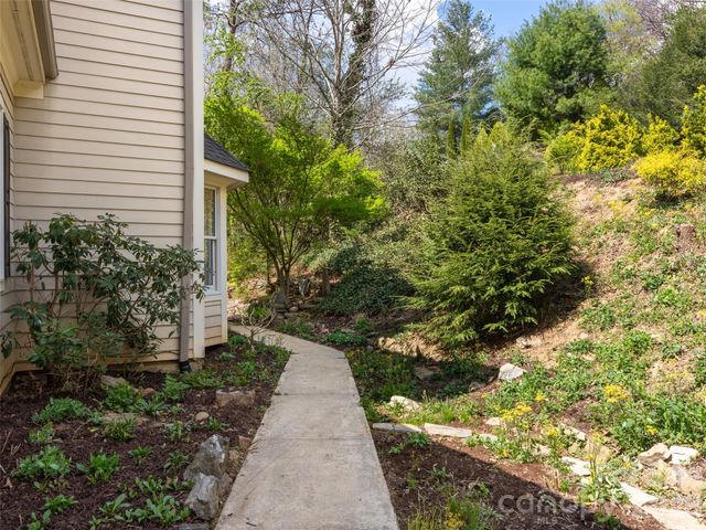39 Eastmoor Drive, Asheville, NC 28805