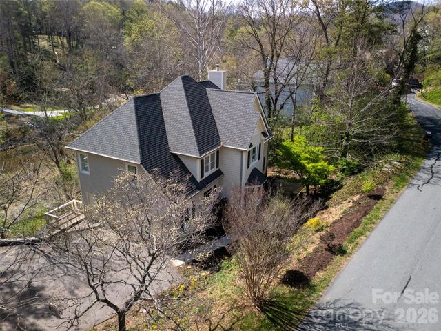 39 Eastmoor Drive, Asheville, NC 28805