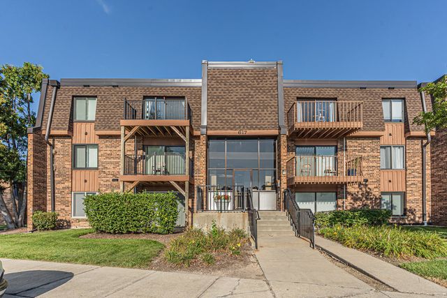 617 Limerick Lane 2B, Schaumburg, IL 60193