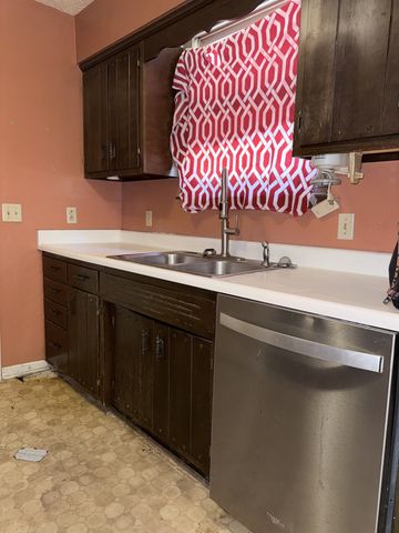 2945 Edge Moor Dr, Nashville, TN 37217
