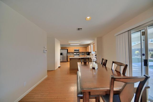 433 Sanderling Dr, Patterson, CA 95363