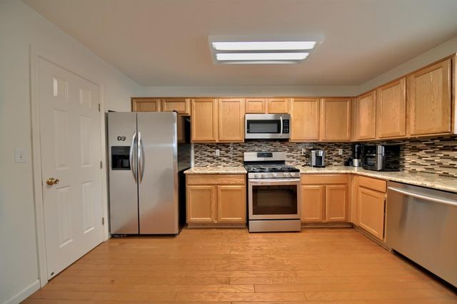 433 Sanderling Dr, Patterson, CA 95363