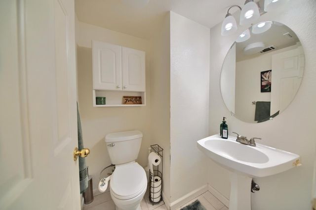 433 Sanderling Dr, Patterson, CA 95363