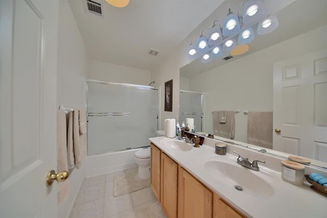 433 Sanderling Dr, Patterson, CA 95363