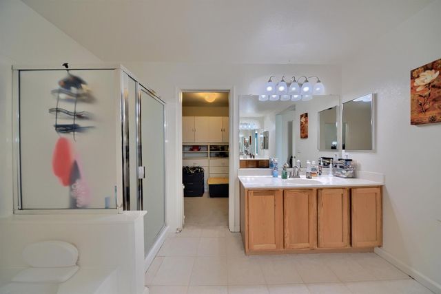 433 Sanderling Dr, Patterson, CA 95363