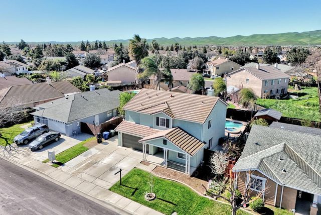 433 Sanderling Dr, Patterson, CA 95363