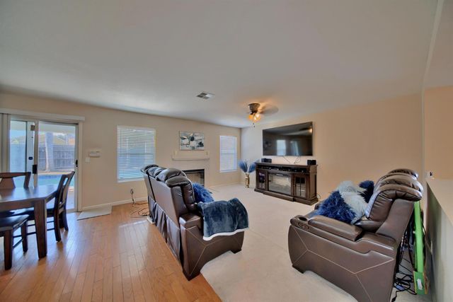 433 Sanderling Dr, Patterson, CA 95363