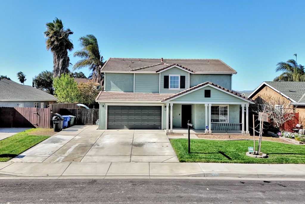 433 Sanderling Dr, Patterson, CA 95363