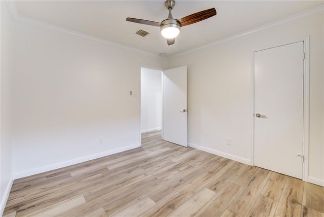 10322 Lynbrook Hollow Street, Houston, TX 77042