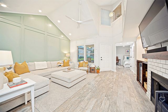 3642 Word Street, Dallas, TX 75204