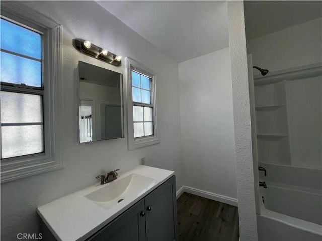 3892 Cherrywood Avenue, Los Angeles, CA 90008