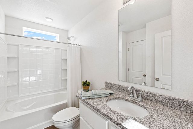 535 E HALLS CREEK RD, Saratoga Springs, UT 84045