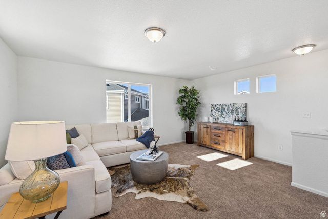535 E HALLS CREEK RD, Saratoga Springs, UT 84045