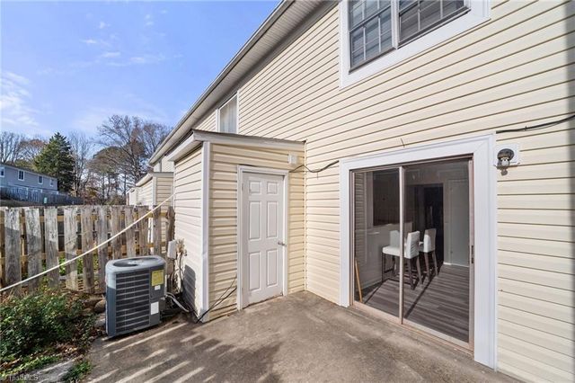 5739 Bramblegate Road E, Greensboro, NC 27409