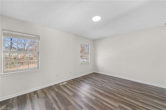 5739 Bramblegate Road E, Greensboro, NC 27409