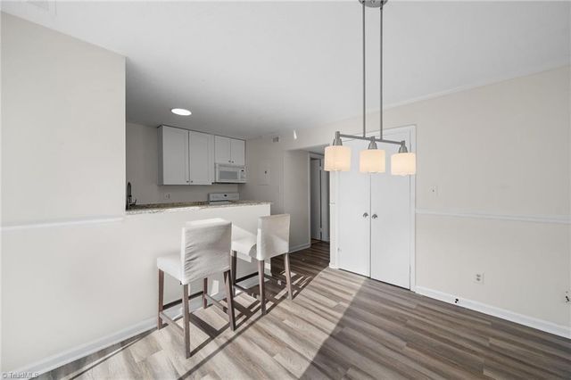 5739 Bramblegate Road E, Greensboro, NC 27409