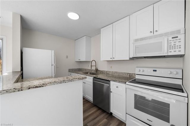 5739 Bramblegate Road E, Greensboro, NC 27409