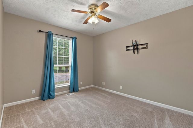 3419 Howard Rd, Murfreesboro, TN 37127