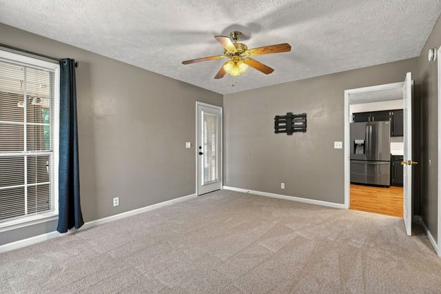 3419 Howard Rd, Murfreesboro, TN 37127