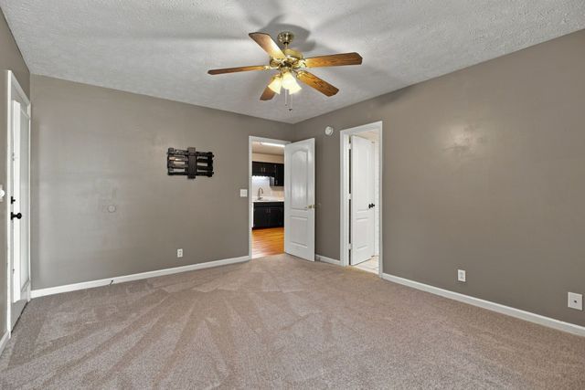 3419 Howard Rd, Murfreesboro, TN 37127