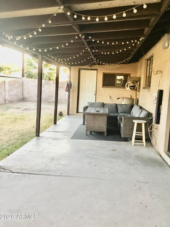Image 25 of property listing at 5439 W OSBORN Road, Phoenix, AZ 85031