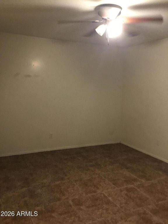 Image 8 of property listing at 5439 W OSBORN Road, Phoenix, AZ 85031