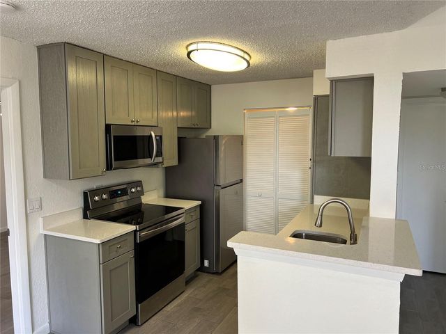 11568 WESTWOOD BOULEVARD 1021, Orlando, FL 32821