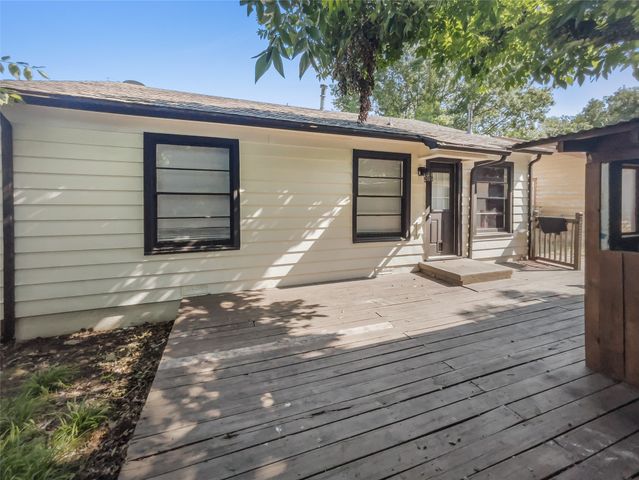 219 W Taylor Street, Sherman, TX 75092