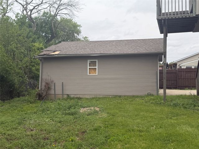201 E 15th Street N, Newton, IA 50208