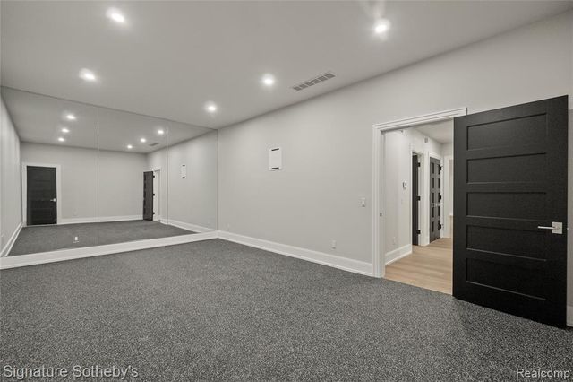 1120 Lyonhurst Street, Birmingham, MI 48009