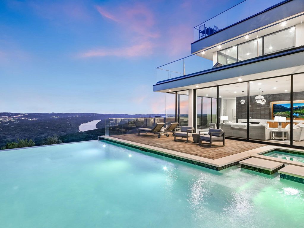 6607 W Courtyard DR, Austin, TX 78730