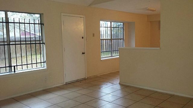 12235 Kings Chase Drive, Houston, TX 77044