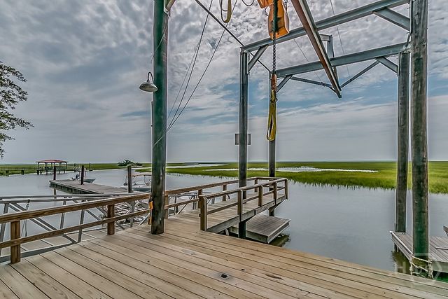 523 Goodman Drive, Midway, GA 31320