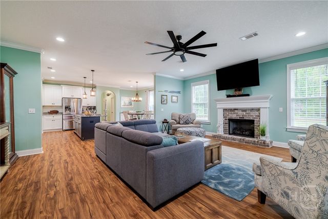 523 Goodman Drive, Midway, GA 31320