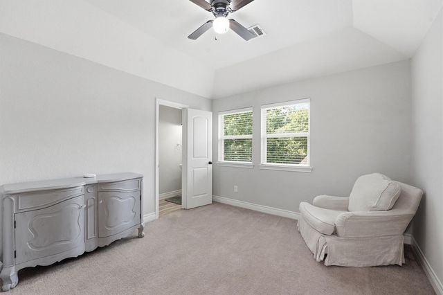205 Kings Point Street, Conroe, TX 77356