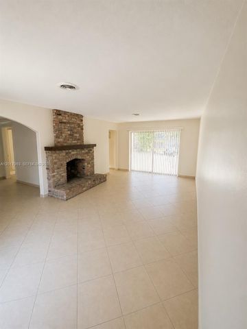 15805 SW 99th Court, Miami, FL 33157
