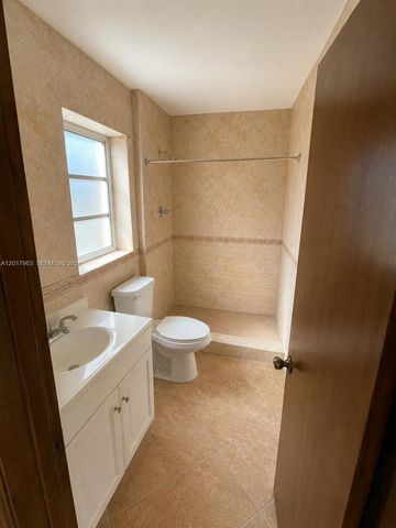 15805 SW 99th Court, Miami, FL 33157