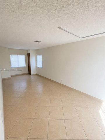 15805 SW 99th Court, Miami, FL 33157