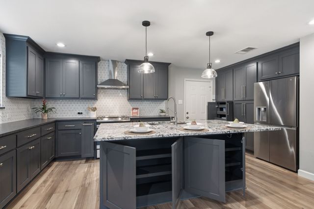 1000 W White Avenue, Mckinney, TX 75069