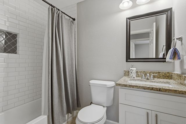 1000 W White Avenue, Mckinney, TX 75069