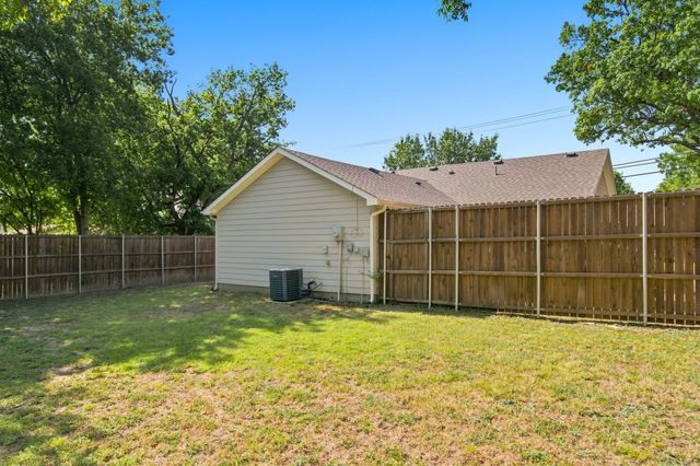 1000 W White Avenue, Mckinney, TX 75069
