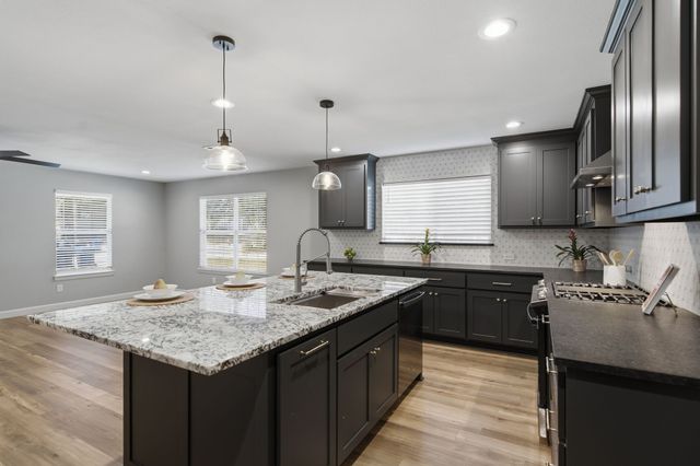 1000 W White Avenue, Mckinney, TX 75069